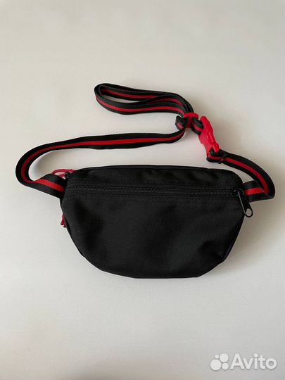 Сумка на пояс eastpak