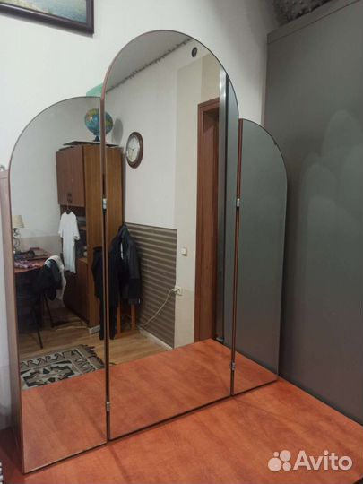 Зеркало от трюмо