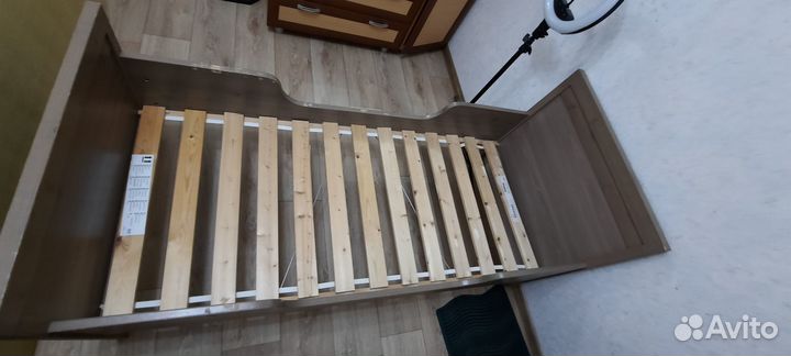 Детская кровать IKEA с матрасом 160x70