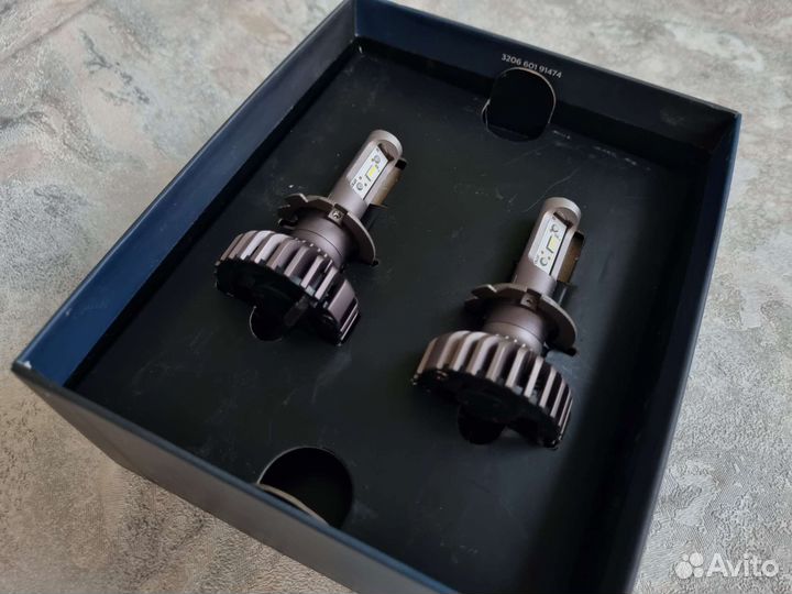 LED лампы Philips H7 X-tremeUltinon gen2 5800K