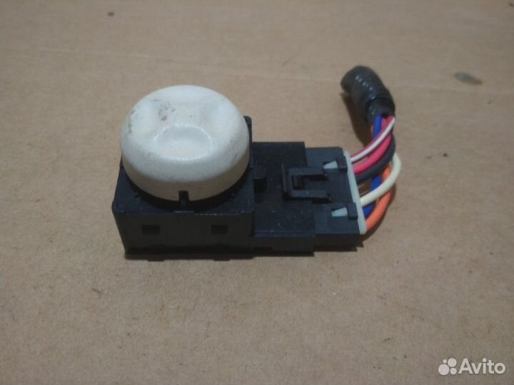 Кнопка регулировки сидения Cadillac Escalade