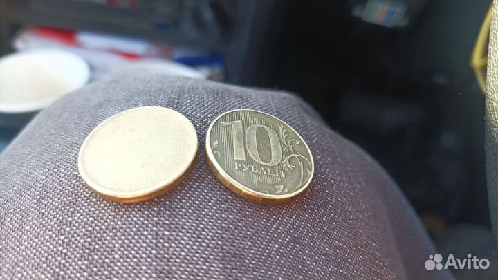 Монета 10 р (брак)