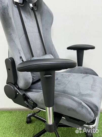 Офисное кресло (геймерское). Кресло для директора