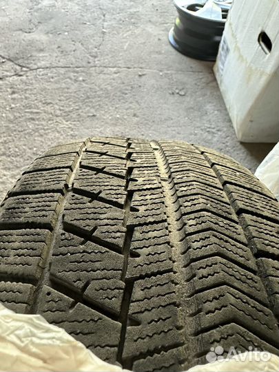 Bridgestone Blizzak VRX 195/60 R15 88S