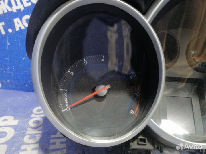 Панель приборов Chevrolet Cruze седан 2011