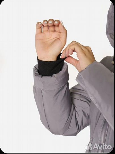 Куртка женская новая демисезонная р. 44