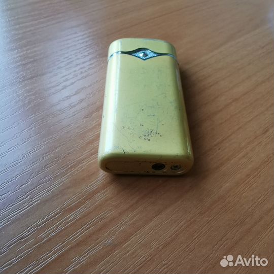 Винтажная газовая зажигалка (металлическая)