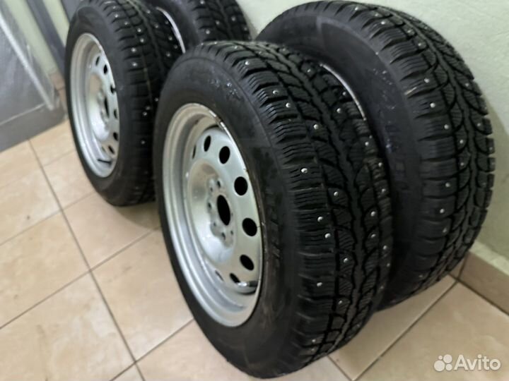 Зимние шип. 175/65R14 на ваз / лада