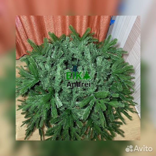 Елка искусственная Со встроеной гирляндой