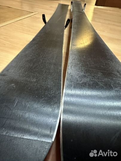 Горные лыжи с креплением