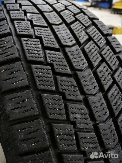 Hankook Nordik IS RW08 235/60 R18 103T