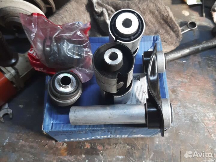 Задние сайленблоки е60 2005г