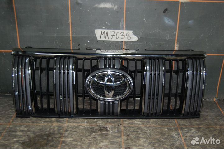 Решетка радиатора - Toyota Land Cruiser Prado 150