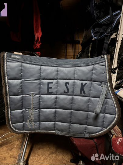 Амуниция для лошади