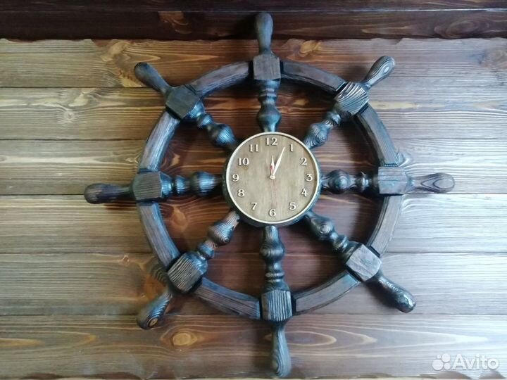 Часы штурвал