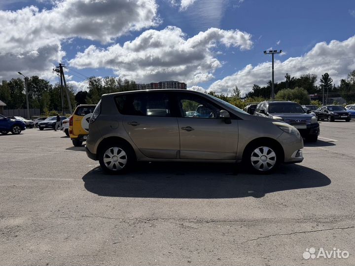 Renault Scenic 1.6 МТ, 2013, 333 000 км