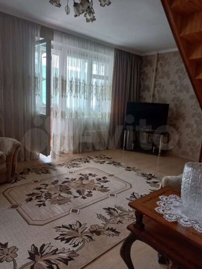 4-к. квартира, 90 м², 9/10 эт.