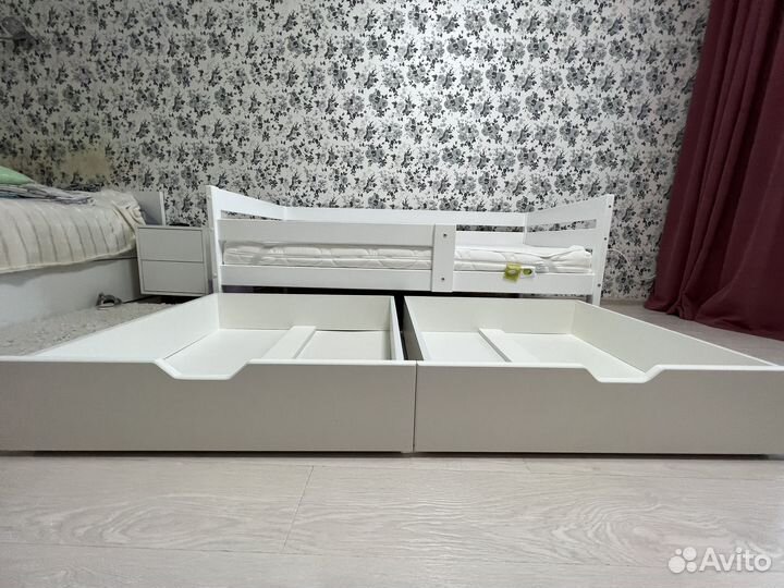 Детская кровать с матрасом