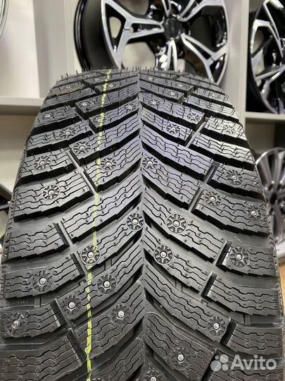 Michelin X-Ice North 4 245/40 R19 98T