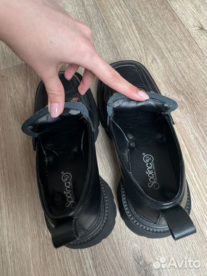 Лоферы женские