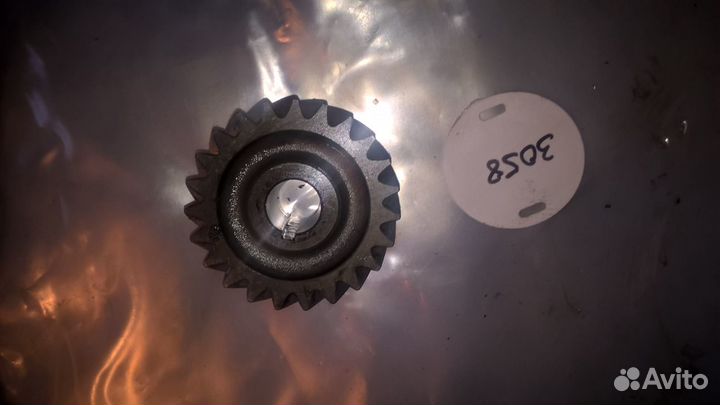 Шестерня привода насоса гура 98418374