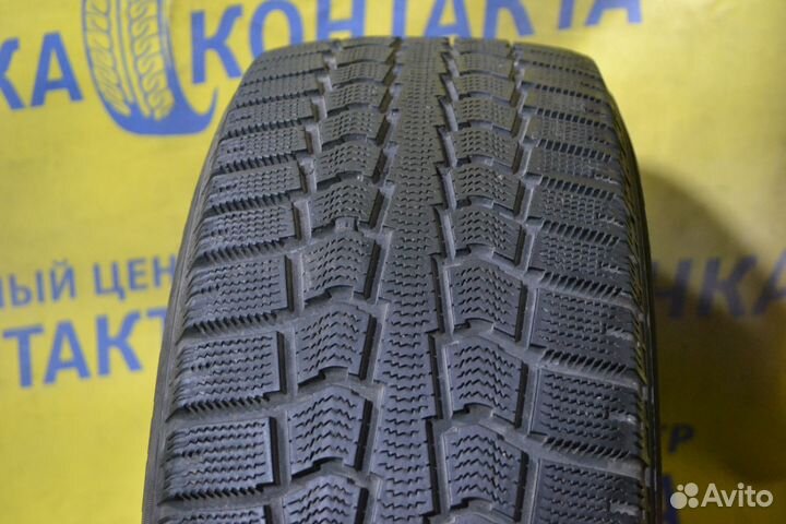 Pirelli Winter Ice Control 215/60 R16