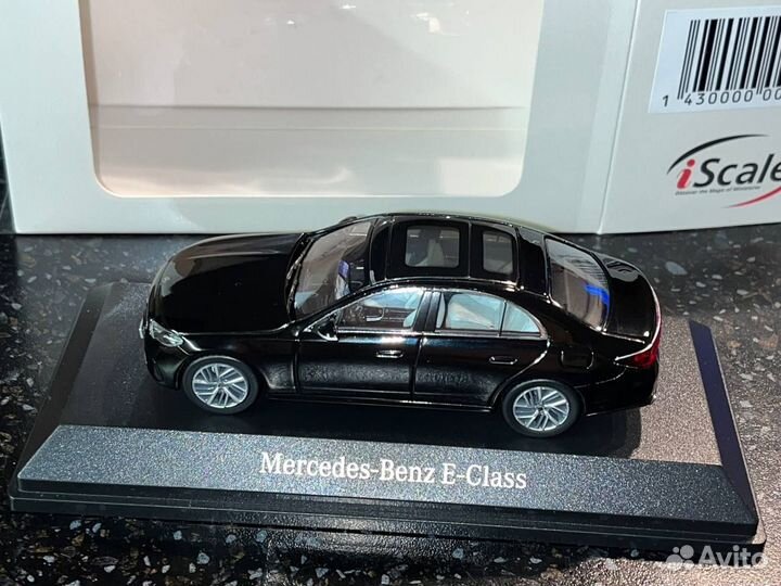 1:43 Iscale Mercedes-Benz e-class e300 w214
