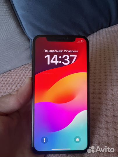 iPhone Xs, 64 ГБ