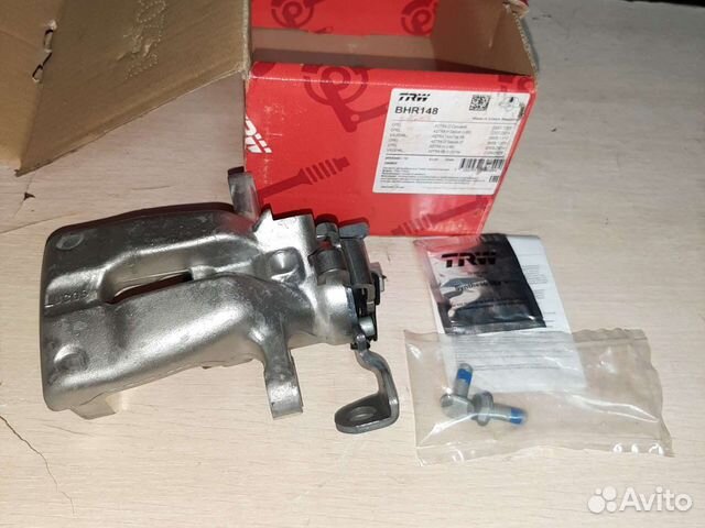 Задний левый тормозной суппорт TRW BHR148 на opel