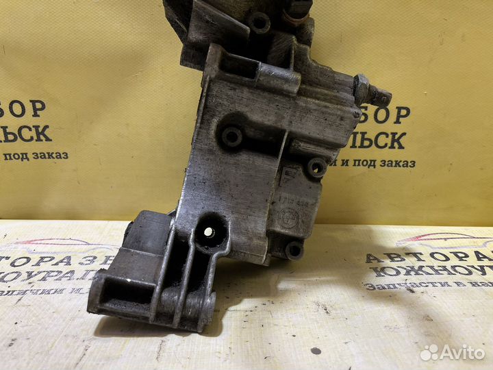 Корпус масляного фильтра BMW 5 e39 M54B22