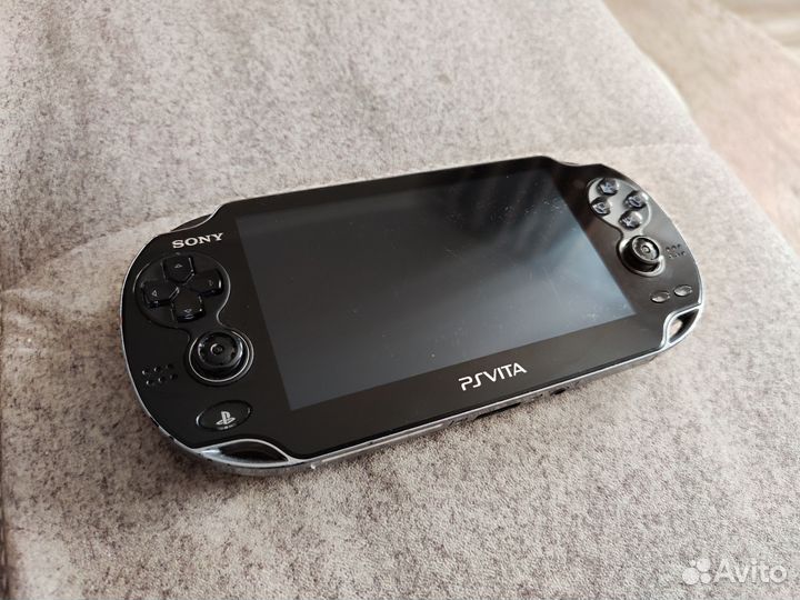 Портативная игровая приставка psp