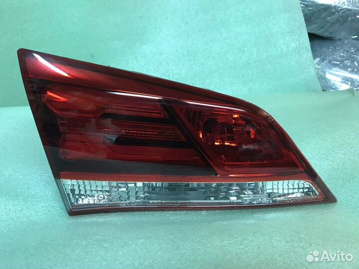 Фонарь задний внутренний левый Hyundai i40 LED