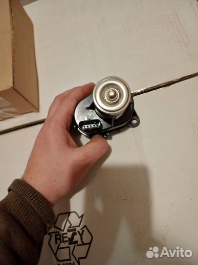 BMW Клапан впускного коллектора 11618570791