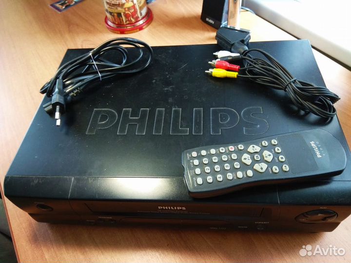 Видеомагнитофон philips