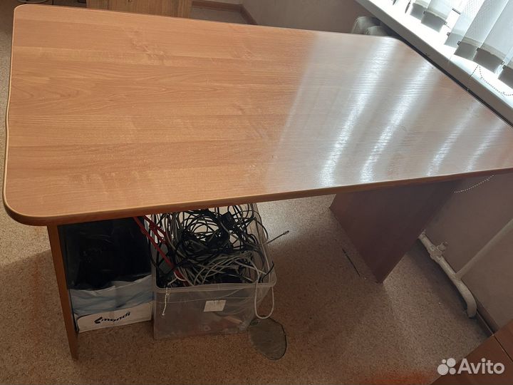 Компьютерный стол