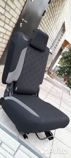 Сидение заднее Ситроен С3 пикасо