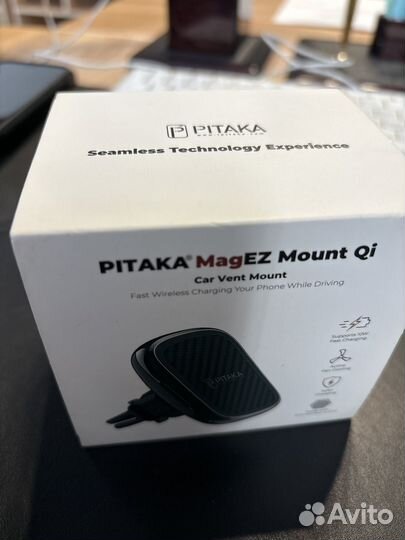 Держатель для телефона с беспроводной зарядкой