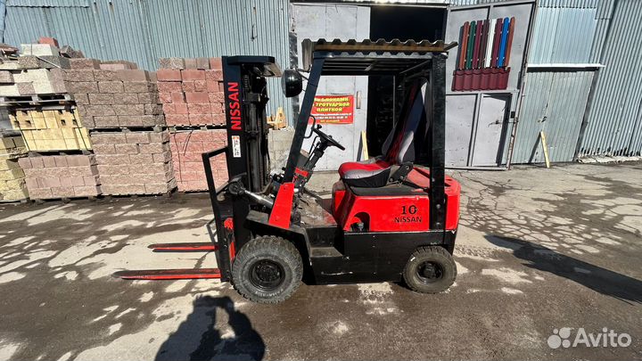 Вилочный погрузчик Nissan FJ01A15U, 1999