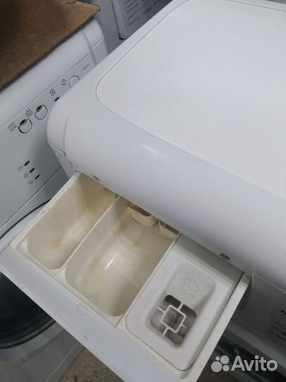 Индезит узкий 33см