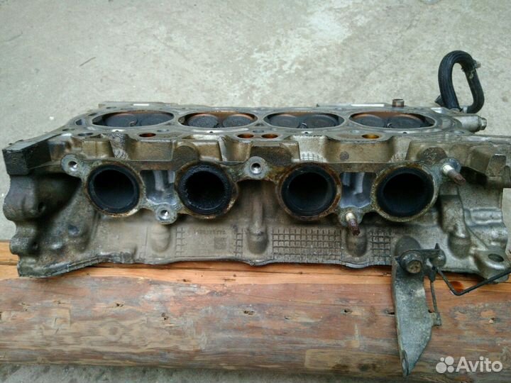 Головка от 1ZR (тойота королла 1,6)