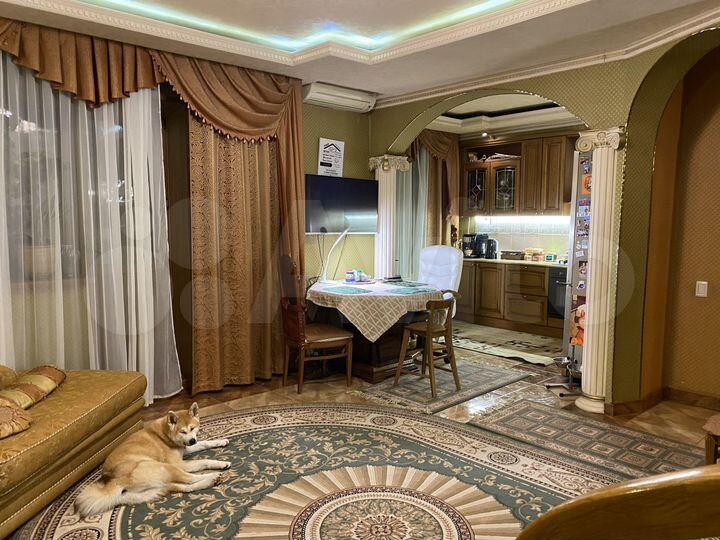 3-к. квартира, 110 м², 4/5 эт.