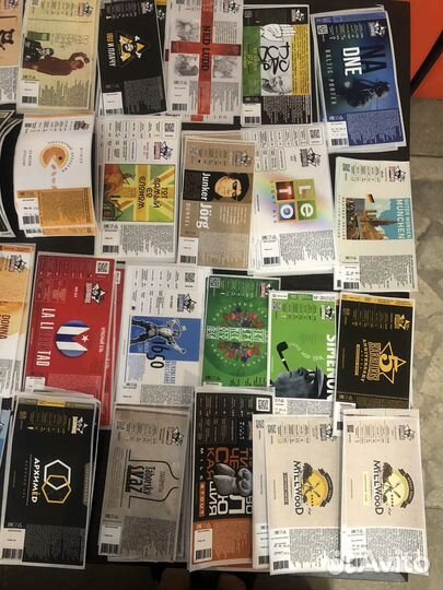 Пивные этикетки и бутылки