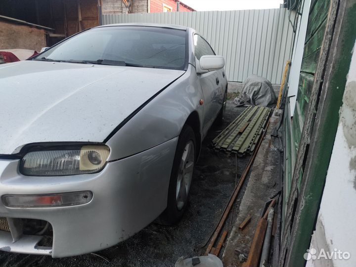 Mazda 323 1.8 МТ, 1997, 281 748 км