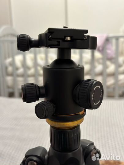 Видео штатив с головкой и монопод