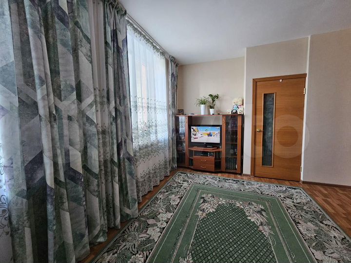 2-к. квартира, 71 м², 4/16 эт.