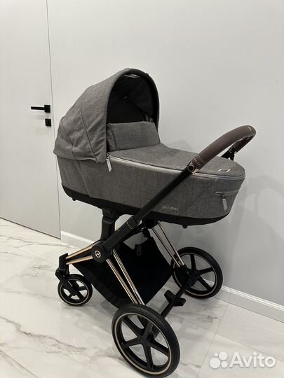 Коляска Cybex Priam4 Manhattan grey 3в1