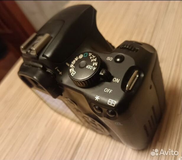 Зеркальный фотоаппарат canon 1000d