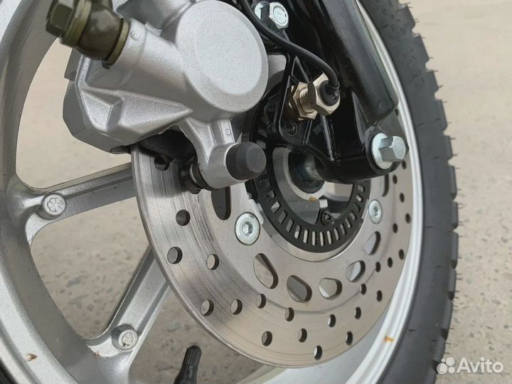 Скутер MAX - 200cc (replica Yamaha tmax)