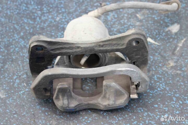 Суппорт Toyota RAV4 (Тойота рав4) XA10 4773042010