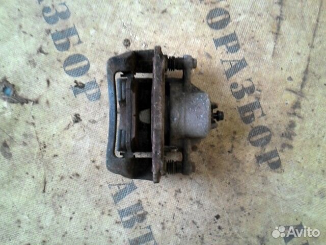 Суппорт передний правый Kia Rio 3 2011-2017